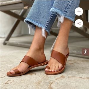 Beek • Finch sandals